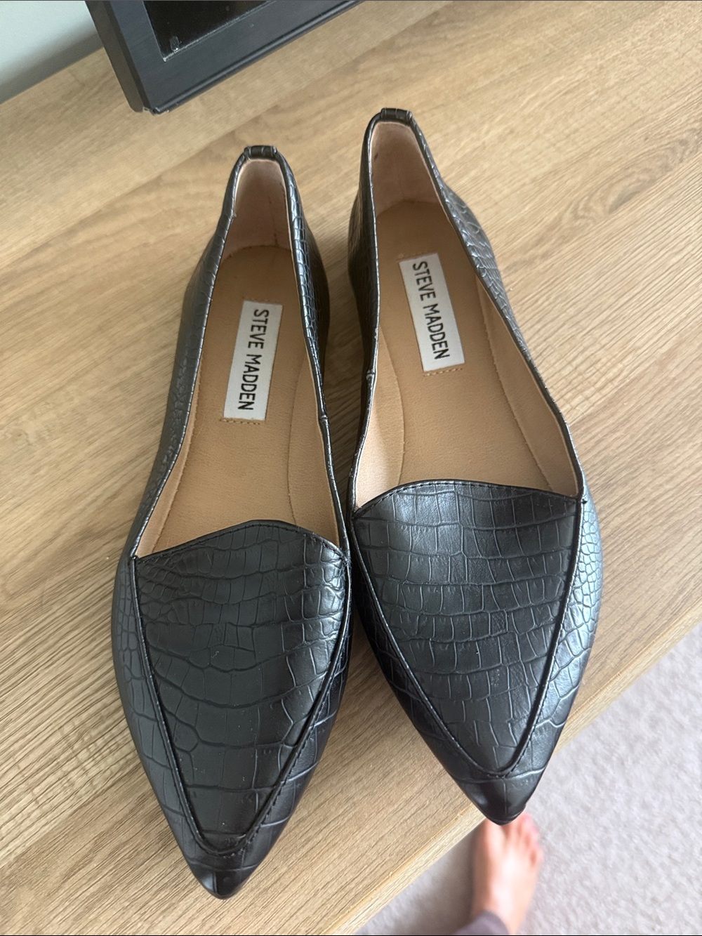 Steve Madden Black Croc-Embossed Pointed Loafers